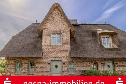 Neuwertig - Hochwertig ausgestattete, reetgedeckte Doppelhälfte im Süden von Westerland - Sylt