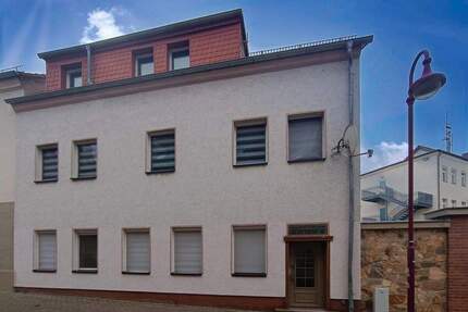 Idyllisches Einfamilienhaus mit Einliegerwohnung . Wohlfühloase im Herzen von Borna für Familien