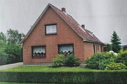 -V e r k a u f t - Schönes Einfamilienhaus mit großem Grundstück - Horst (Holstein)