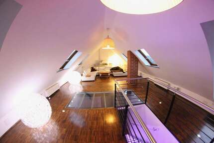 Wohnung zum Kaufen in Plagwitz 1.350.000,00 € 385 m²