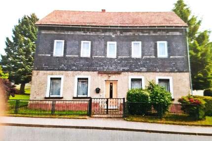 Einfamilienhaus - 50.000,00&nbsp;EUR Kaufpreis, in Erlau (PLZ: 09306)