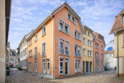 Altstadtflair - freiwerdende 3-Zimmer-Dachgeschosswohnung in der Ettlinger Altstadt - Ettlingen