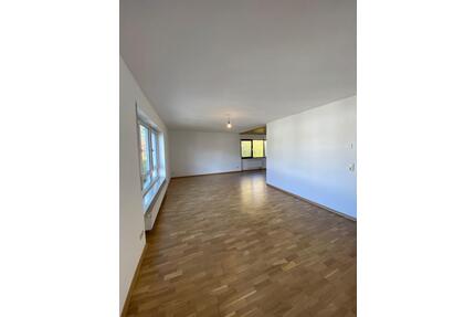 Helle 3-Zimmer-Wohnung mit 2 Balkonen in Bad Kissingen Garitz