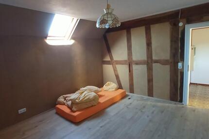 Mehrere WG-Zimmer frei - 240,00&nbsp;EUR Kaltmiete, ca.&nbsp; 21,00&nbsp;m&sup2; in Waldsolms (PLZ: 35647)