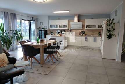 Haus zum Kaufen in Emmerthal 570.000,00 € 129 m²