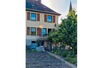 Großzügige Doppelhaushälfte mit viel Potenzial in Wadern Zentrum