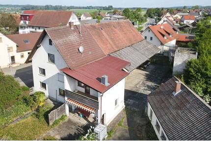 Platz für Familie, Hobby und Handwerk - gepflegtes Wohnhaus mit großen Nebengebäuden - Ebersbach-Musbach