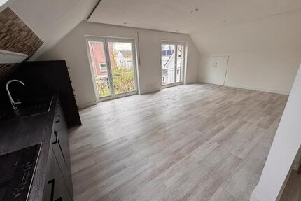 Renovierte 2,5 Zimmerwohnung (ca. 76qm) in Bestlage von Buxtehude
