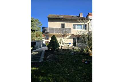 Haus zum Kaufen in Frankfurt am Main 595.000,00 € 164 m²
