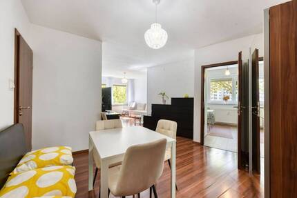 +++ vollständig möbliert - altersgerecht, bequem & zentral - modernisiert, hell & sonnig - 1. OG ohne Balkon im 