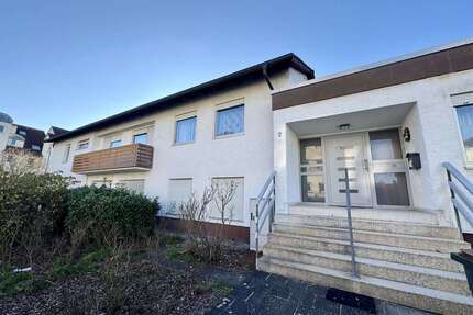 Haus zum Kaufen in Obertshausen 1.150.000,00 € 279.1 m²