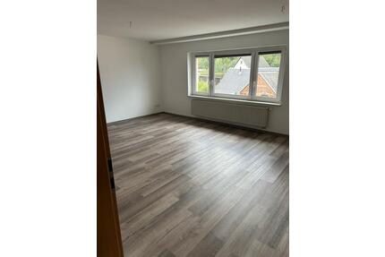 Dachgeschosswohnung in 08223 Grünbach - Treuen