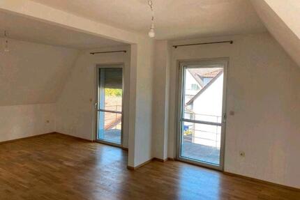 großzügige Wohnung mit Balkon - am Mühltaler Lohberg