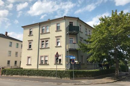 Dachgeschoss mit Balkon in ruhiger Lage! Einbauküche möglich! - Heidenau