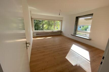 Neu renovierte 3,5-Zimmer Wohnung mit Balkon in Ludwigsburg