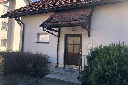 Helle 3 Raumwohnung in 01774 Höckendorf mit Terrasse und PKW-Stellplatz - Klingenberg