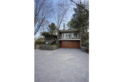 Haus zum Kaufen in Sankt Augustin 1.980.000,00 € 300 m²