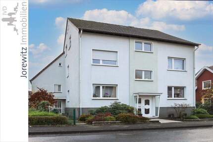 Wie ein kleines Haus: 2 Zimmer-Wohnung mit eigenem Eingang, Einbauküche und Terrasse in Bi-Brackwede - Bielefeld