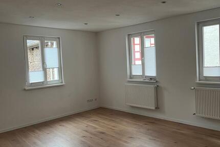 Haus mit Charme zu vermieten - 805,00&nbsp;EUR Kaltmiete, ca.&nbsp; 130,00&nbsp;m&sup2; in Briedel (PLZ: 56867)