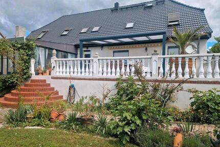 Großes Einfamilienhaus mit 4000m² Bauland - Steinhöfel