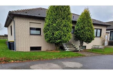 Einfamilienhaus mit 8 Zimmern und GartenGarage in Duderstadt