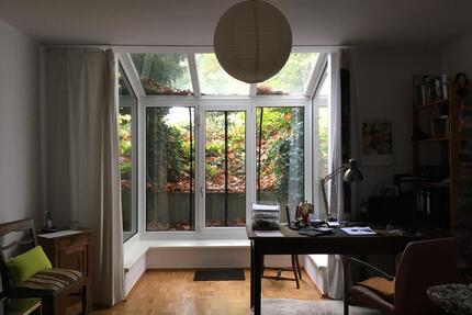 Möbliertes Zimmer mit Wintergarten und Bad ca. 40 qm in Hermsdorf - Berlin Reinickendorf