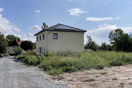 Grundstück zu verkaufen in Bernburg 81.400,00 € 740 m²