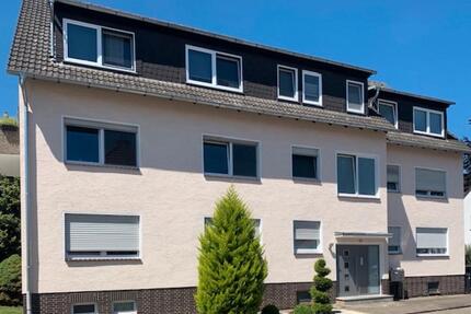 Modernisierte 2 ZKB Wohnung mit Balkon - Immenhausen