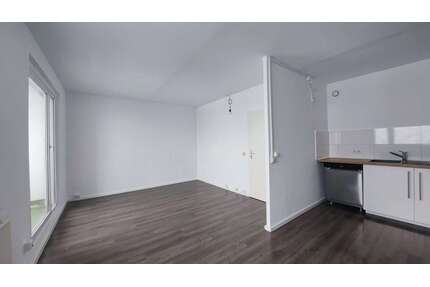 Wohnung zum Mieten in Halle 450,00 € 59 m²
