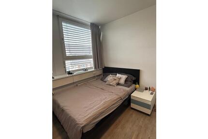 Möbliertes Studentenapartment mit eigenem Bad in Bad Cannstatt - Stuttgart Stuttgart-West