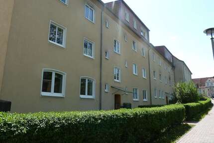 Wohnung zum Mieten in Schwerin 425,00 € 64.37 m²