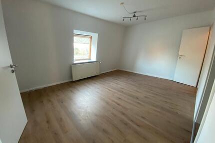Schöne 2 Zimmer Wohnung zentral in Heide