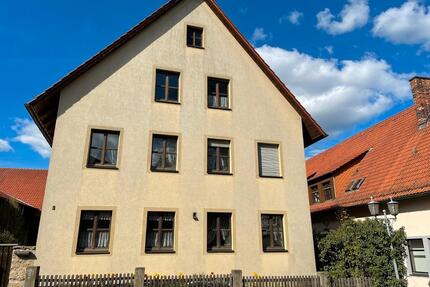 Solides, großzügiges Ein-Mehrfamilienhaus (Bj. 1984) - Oberstreu