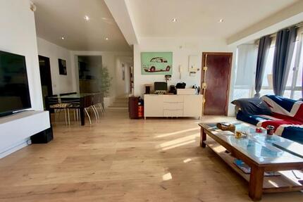 Lichtdurchflutetes, komplett renoviertes 4-Schlafzimmer-Apartment - Berlin Reinickendorf