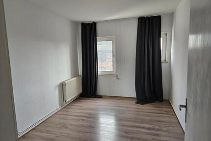 3 Zimmer Wohnung 75qm 2. OG 510€ kalt - Schöningen