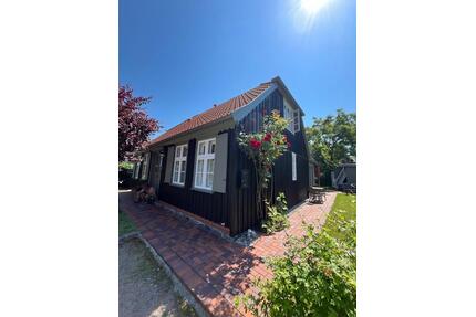 FEWO Ostsee - 160,00&nbsp;EUR Kaltmiete, ca.&nbsp; 85,00&nbsp;m&sup2; in Prerow (PLZ: 18375)