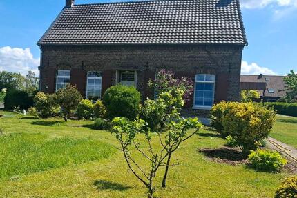 Hausverkauf - 475.000,00&nbsp;EUR Kaufpreis, ca.&nbsp; 100,00&nbsp;m&sup2; in Kalkar (PLZ: 47546)