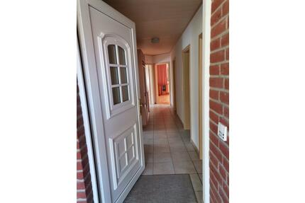 3 Zimmer Wohnung 90 qm Küche Bad Terrasse Carport - Rotenburg (Wümme)