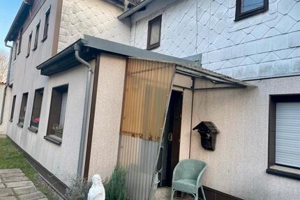 Haus zu verkaufen - 72.000,00&nbsp;EUR Kaufpreis, ca.&nbsp; 180,00&nbsp;m&sup2; in Römhild (PLZ: 98630)