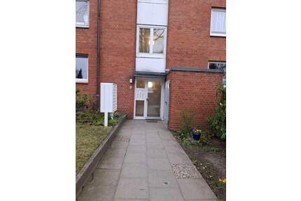 Vermietete 2-Zimmer-Wohnung mit Südbalkon und Stellplatz in Hamburg