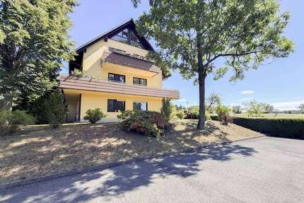 Wohnung zum Kaufen in Rabenau 149.900,00 € 100.1 m²