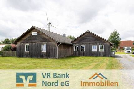 Betriebsleiterwohnhaus im Gewerbegebiet 