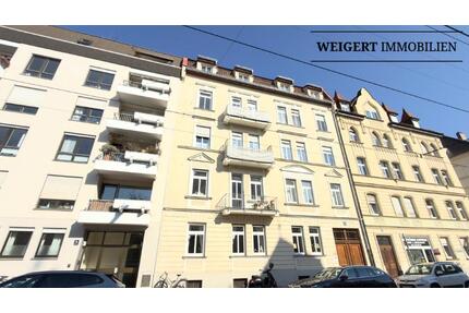 WEIGERT: Stilvolle Altbauwohnung mit Stuck, modernisiertem Bad und Balkon in Neuhausen - München Nymphenburg
