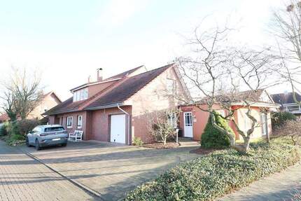 Topgelegenes, modernisiertes Wohnhaus mit Einliegerwohnung, Garage und schönem Garten - Cloppenburg