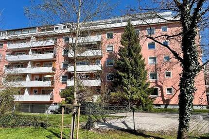 Über den Dächern von Rosenheim - 380.000,00&nbsp;EUR Kaufpreis, ca.&nbsp; 80,00&nbsp;m&sup2;&nbsp;Wohnfl&auml;che in Rosenheim (PLZ: 83022) Ost