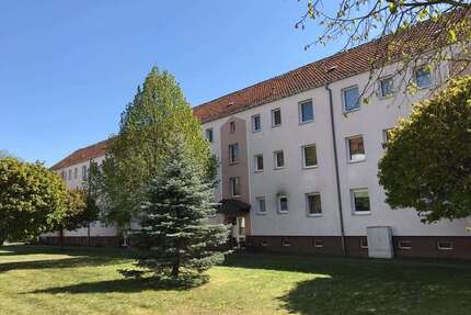Wohnung zum Mieten in Kleinau 225,00 € 43.83 m²