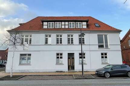 Haus zum Kaufen in Ludwigslust 280.000,00 € 340 m²