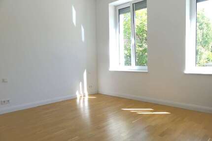 Wohnung zum Mieten in Berlin 2.100,00 € 105 m²