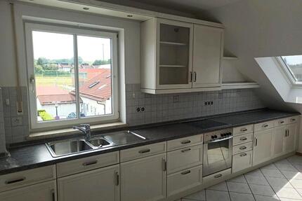 Schöne helle 3-Zimmer Dachgeschosswohnung Vilshofen - ab sofort - Vilshofen an der Donau