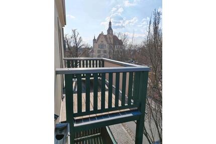 3 Raum Wohnung Appartement luftig sonnig Balkon Aussicht Lage - Dresden Leuben
